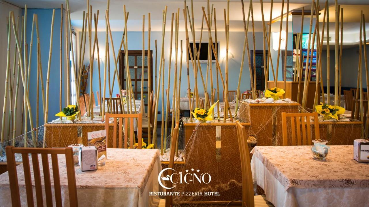 Hotel Ristorante Cigno - Camere And Aparthotel Latisana Exteriér fotografie